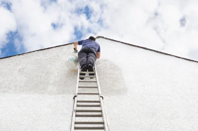 Peinture extérieure à la Crique — façades et ravalement